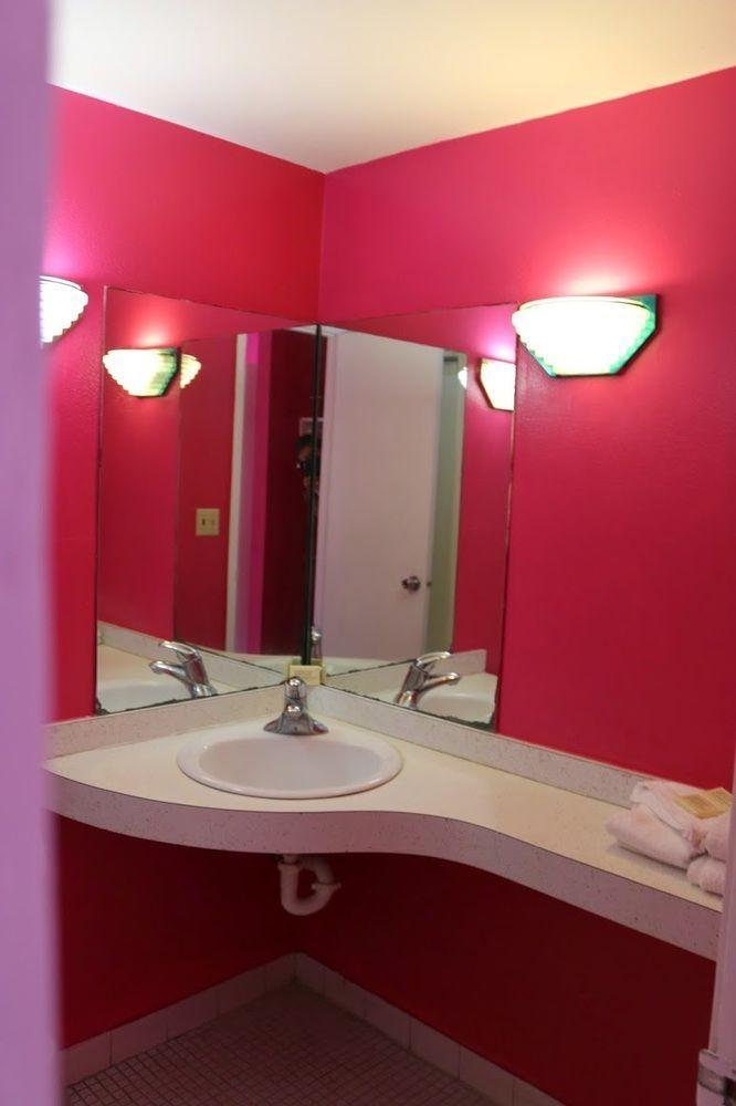 Camelot Waterfront Inn Palm Beach Esterno foto